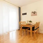 Likedeeler Whg Li30 Apartment